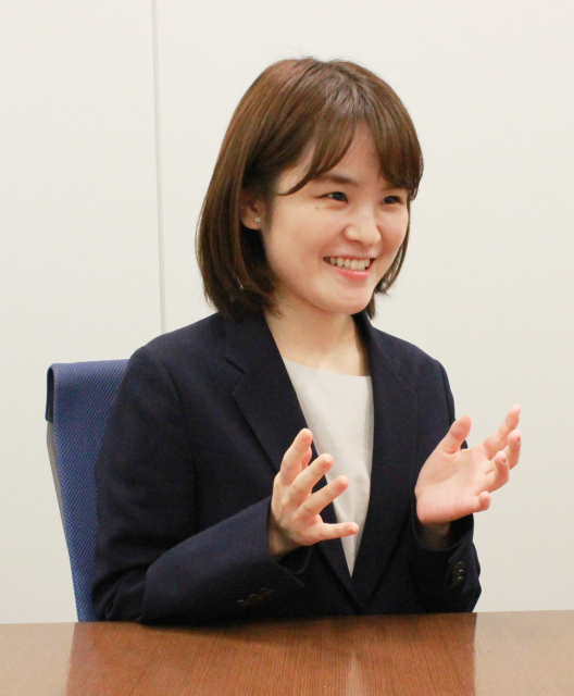 アドバイザー須山